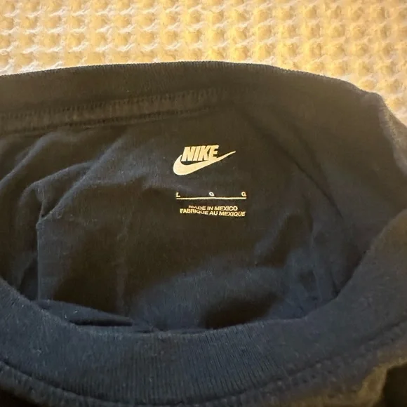 Nike Black Tee with Blue and White Graphic - Picture 4 of 4